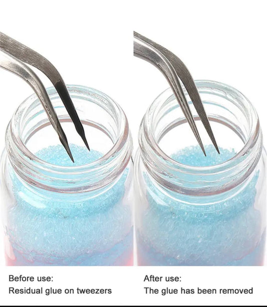Liquid to clean tweezers